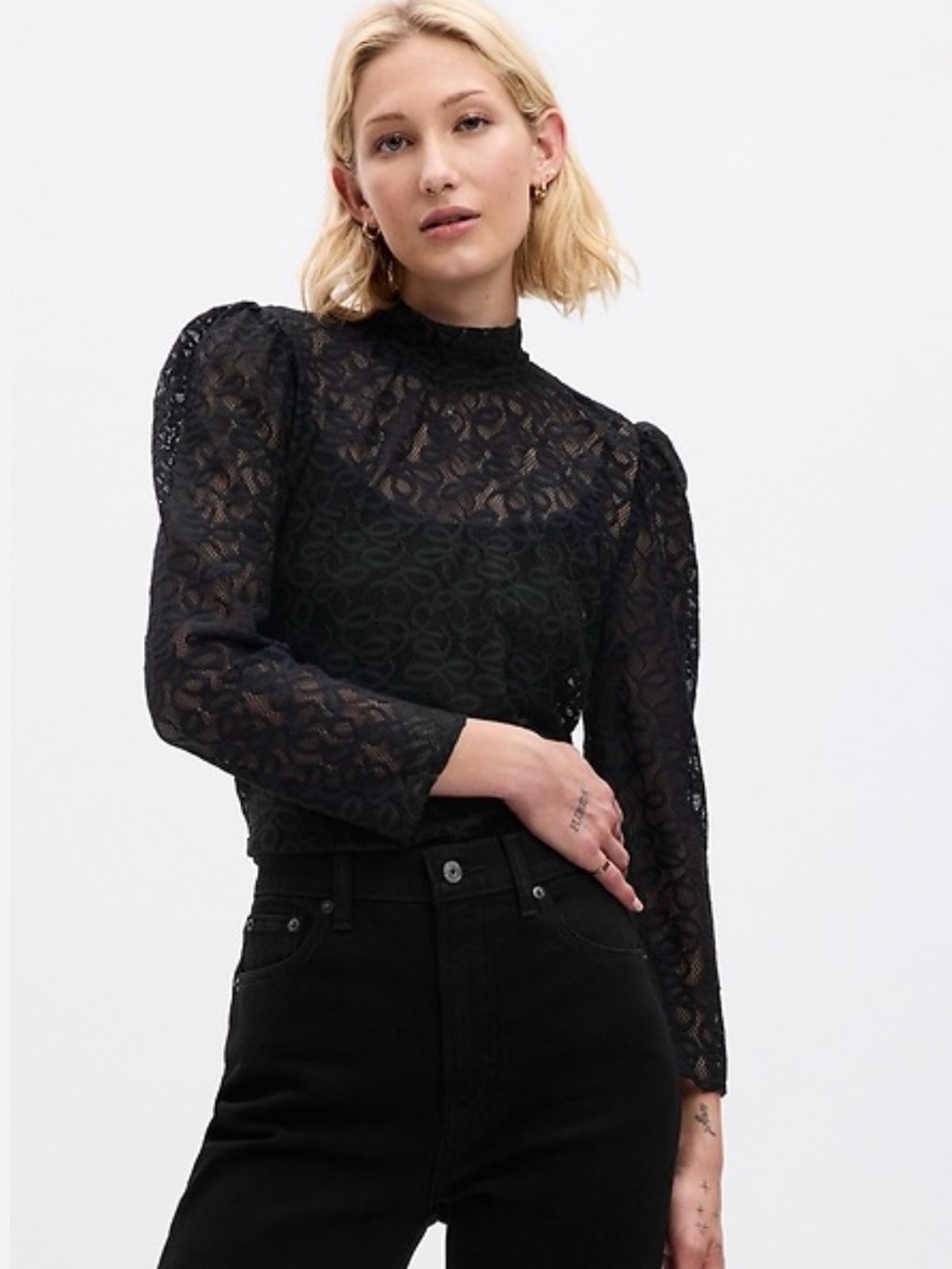 Gap Crochet Lace Top in black